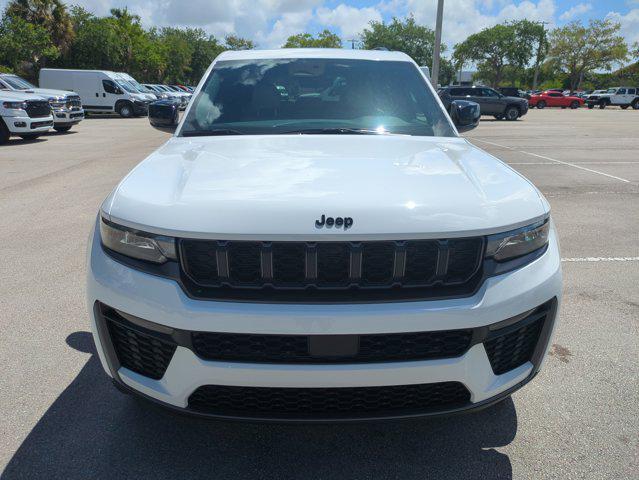 new 2026 Jeep Grand Cherokee car, priced at $43,726