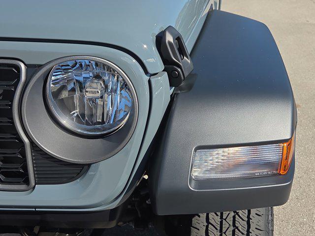 new 2026 Jeep Gladiator car, priced at $40,990
