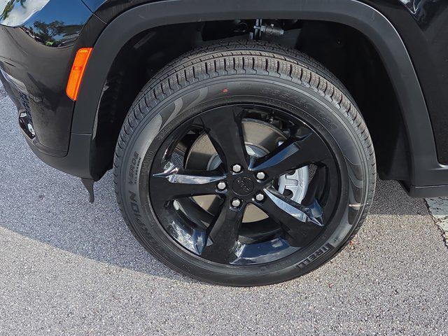 new 2025 Jeep Grand Cherokee L car, priced at $40,106