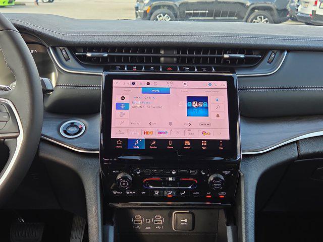 new 2025 Jeep Grand Cherokee L car, priced at $40,106