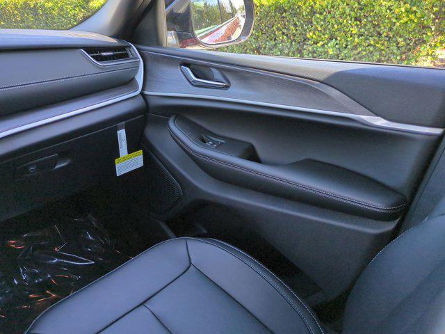 new 2025 Jeep Grand Cherokee L car, priced at $35,990