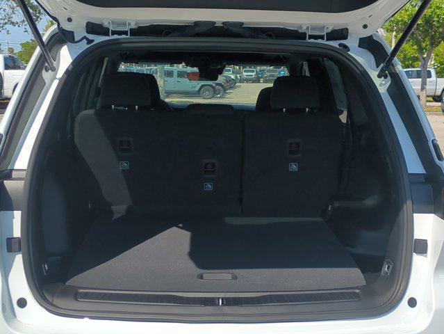 new 2025 Jeep Grand Cherokee car, priced at $38,294