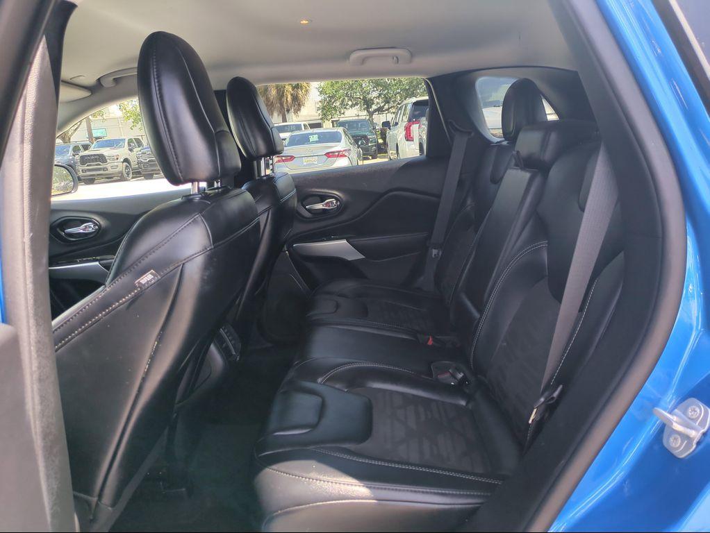 used 2022 Jeep Cherokee car, priced at $22,376