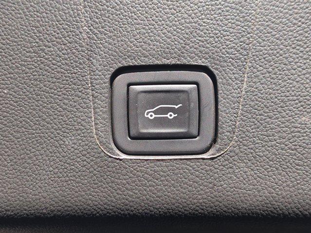 used 2024 Chevrolet Traverse car, priced at $33,365