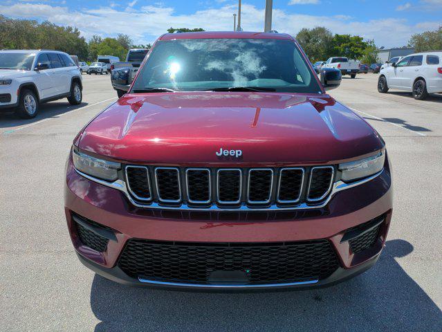 new 2025 Jeep Grand Cherokee car, priced at $28,376