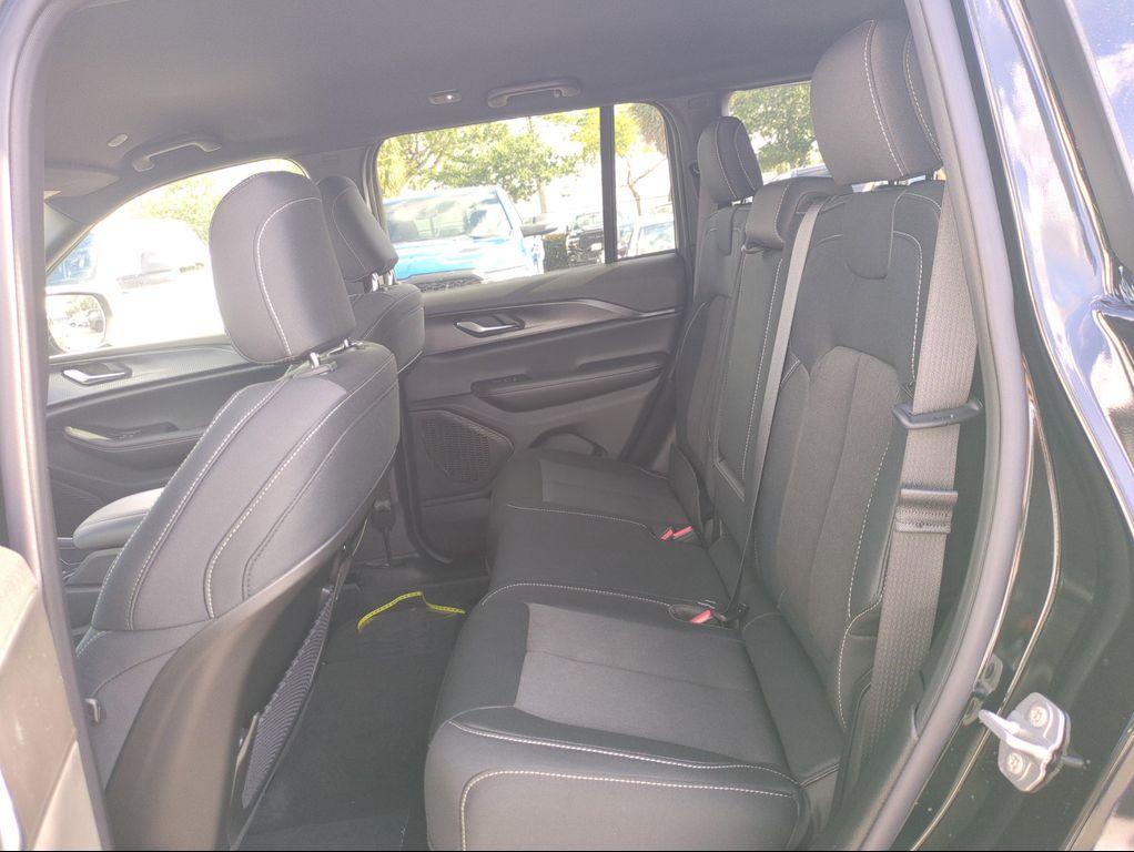 new 2026 Jeep Grand Cherokee car, priced at $36,399