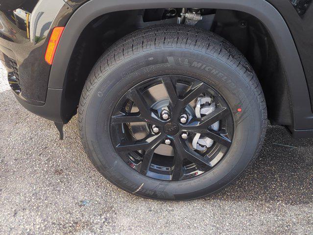 new 2025 Jeep Grand Cherokee L car, priced at $36,679
