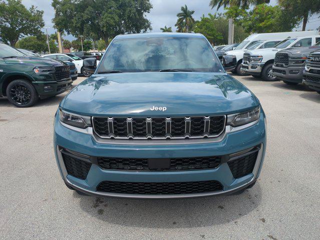 new 2026 Jeep Grand Cherokee car, priced at $41,782