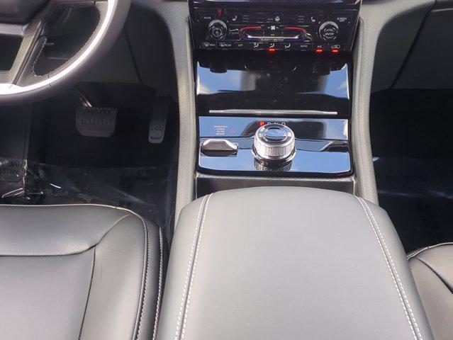 new 2025 Jeep Grand Cherokee car, priced at $45,114