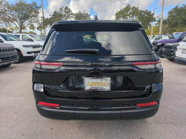 new 2025 Jeep Grand Cherokee car, priced at $45,114