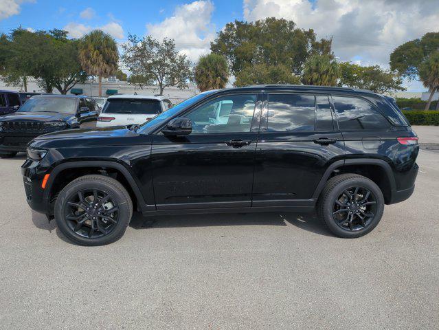 new 2025 Jeep Grand Cherokee car, priced at $45,114