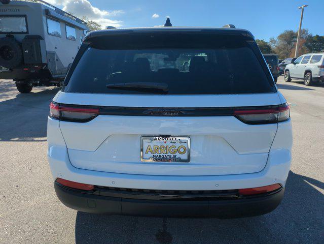 new 2025 Jeep Grand Cherokee car, priced at $36,530