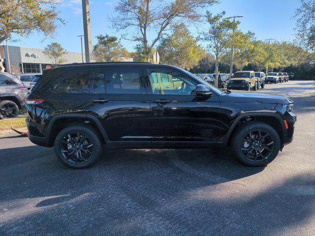 new 2025 Jeep Grand Cherokee car, priced at $45,114