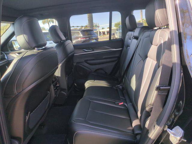 new 2025 Jeep Grand Cherokee car, priced at $45,114