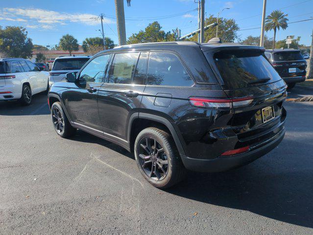 new 2025 Jeep Grand Cherokee car, priced at $45,114