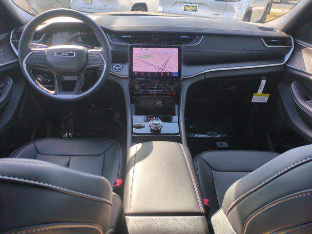 new 2025 Jeep Grand Cherokee car, priced at $45,114