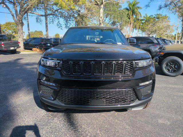 new 2025 Jeep Grand Cherokee car, priced at $45,114
