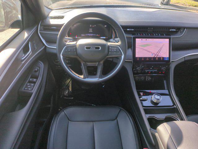 new 2025 Jeep Grand Cherokee car, priced at $45,114