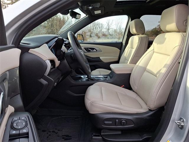 used 2022 Chevrolet Traverse car, priced at $23,754