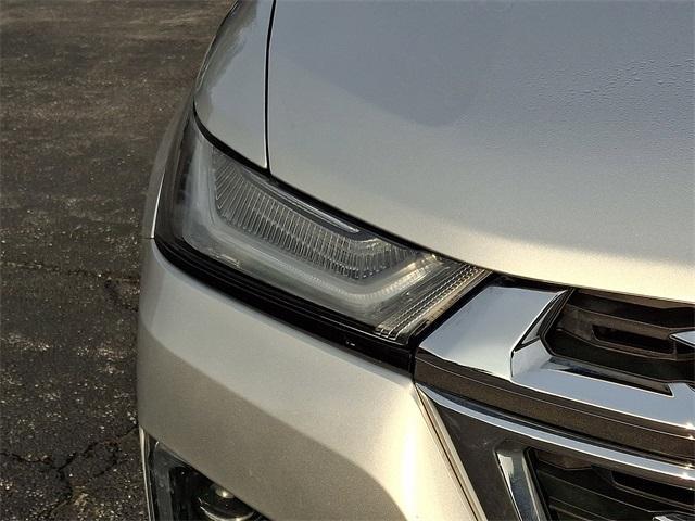 used 2022 Chevrolet Traverse car, priced at $23,754