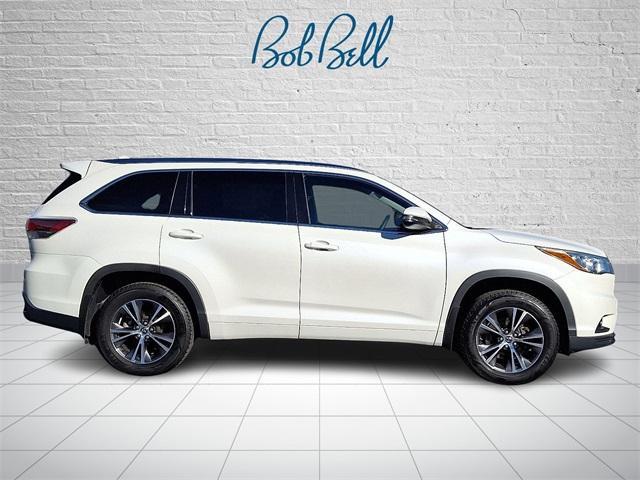used 2016 Toyota Highlander car, priced at $16,999