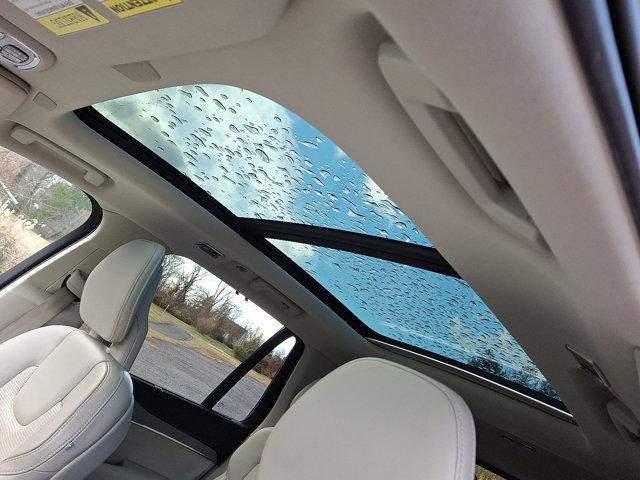 used 2022 Volvo XC90 car, priced at $26,094