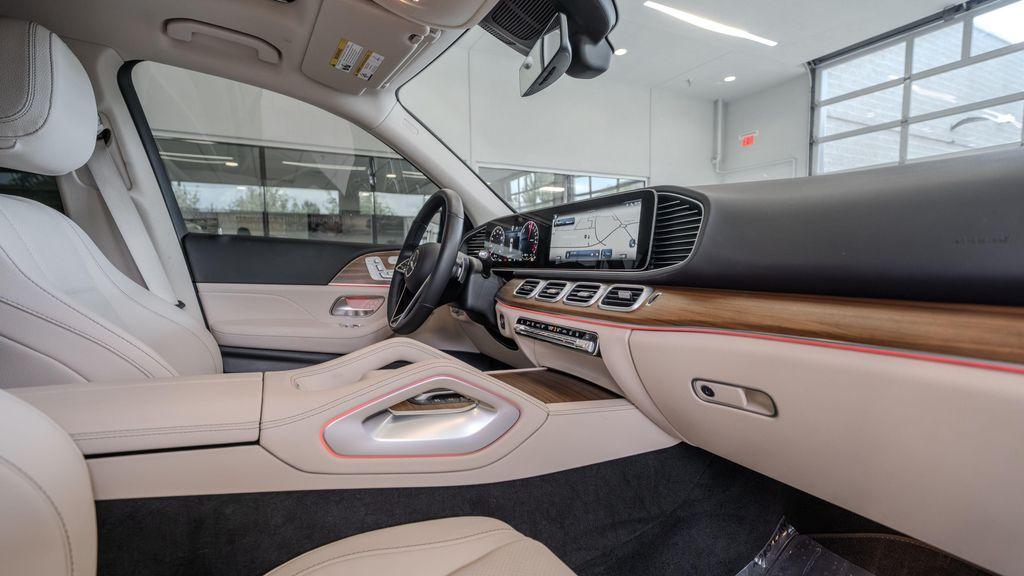 used 2025 Mercedes-Benz GLE 450e car, priced at $72,640