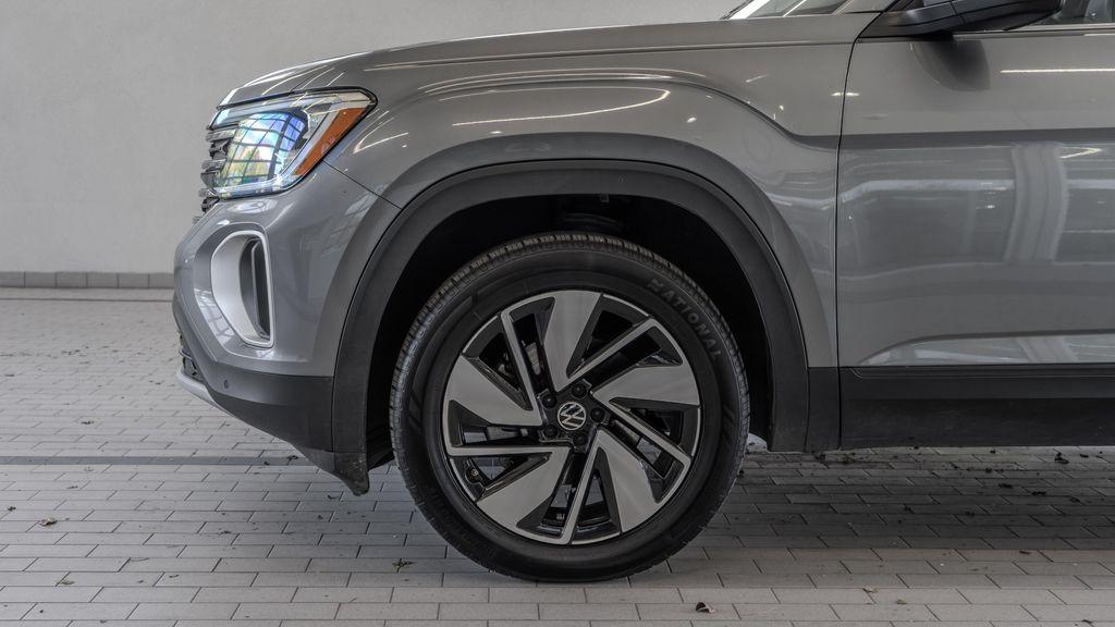 used 2024 Volkswagen Atlas car, priced at $28,243