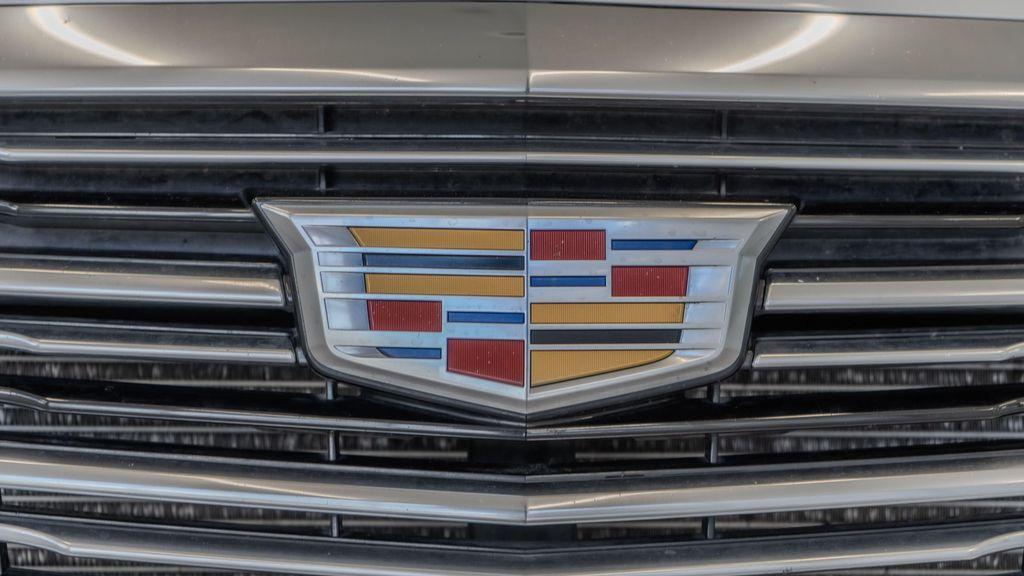 used 2019 Cadillac XT5 car, priced at $26,640