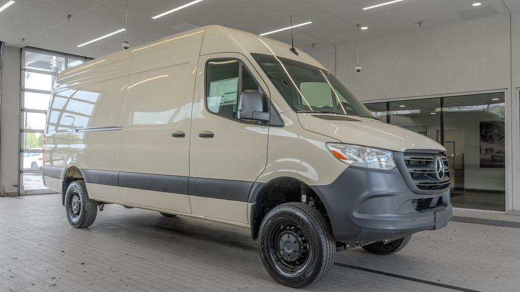 new 2025 Mercedes-Benz Sprinter 2500 car, priced at $75,998