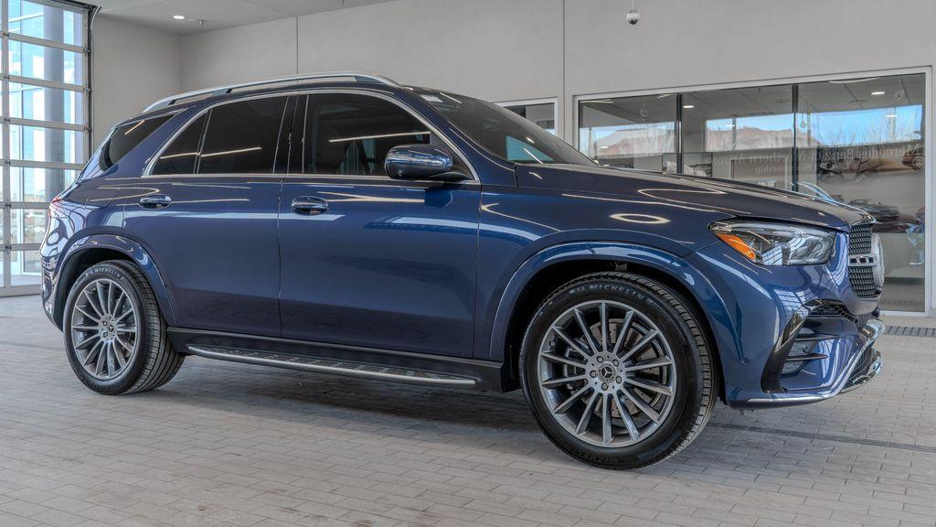 used 2025 Mercedes-Benz GLE 450 car, priced at $76,991