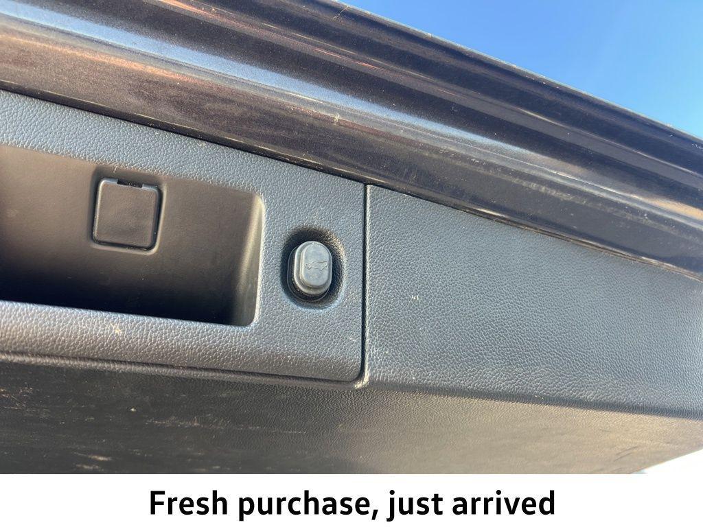 used 2018 Chevrolet Suburban car, priced at $19,990