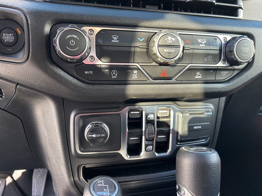 new 2026 Jeep Wrangler car, priced at $39,783