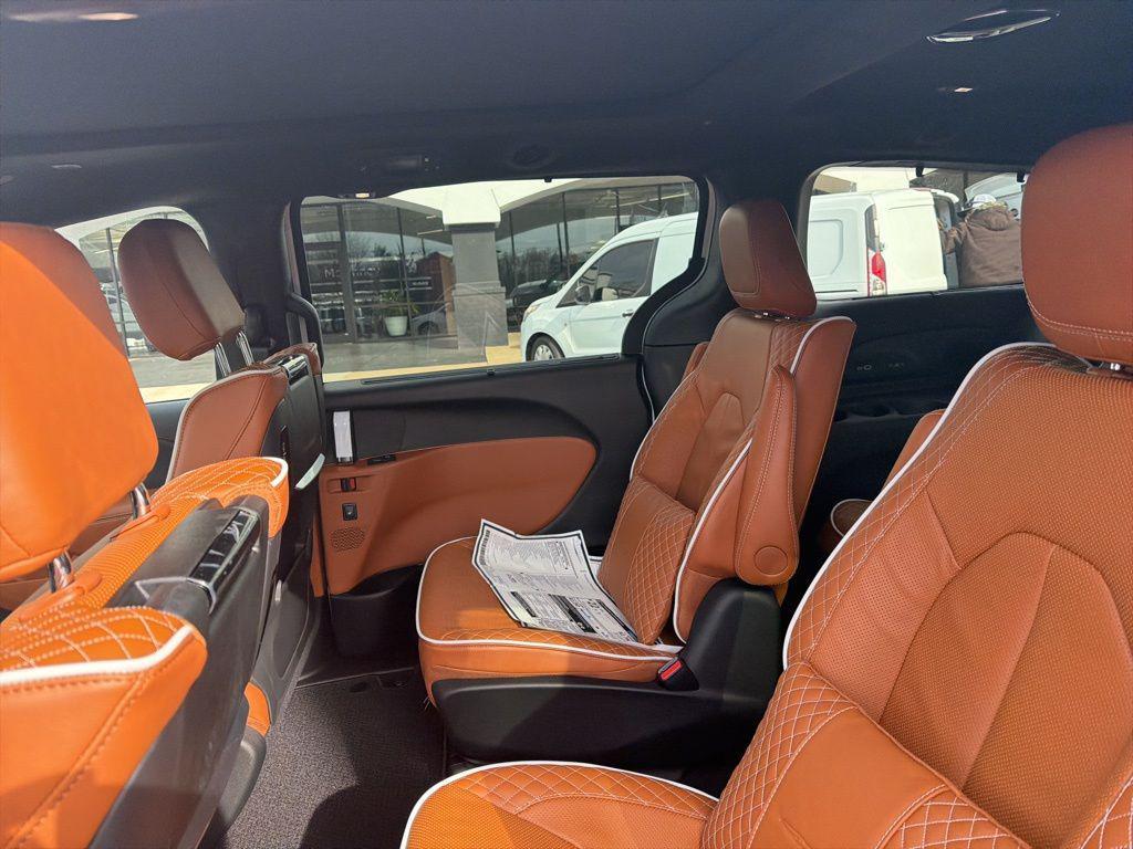 new 2026 Chrysler Pacifica car, priced at $51,963