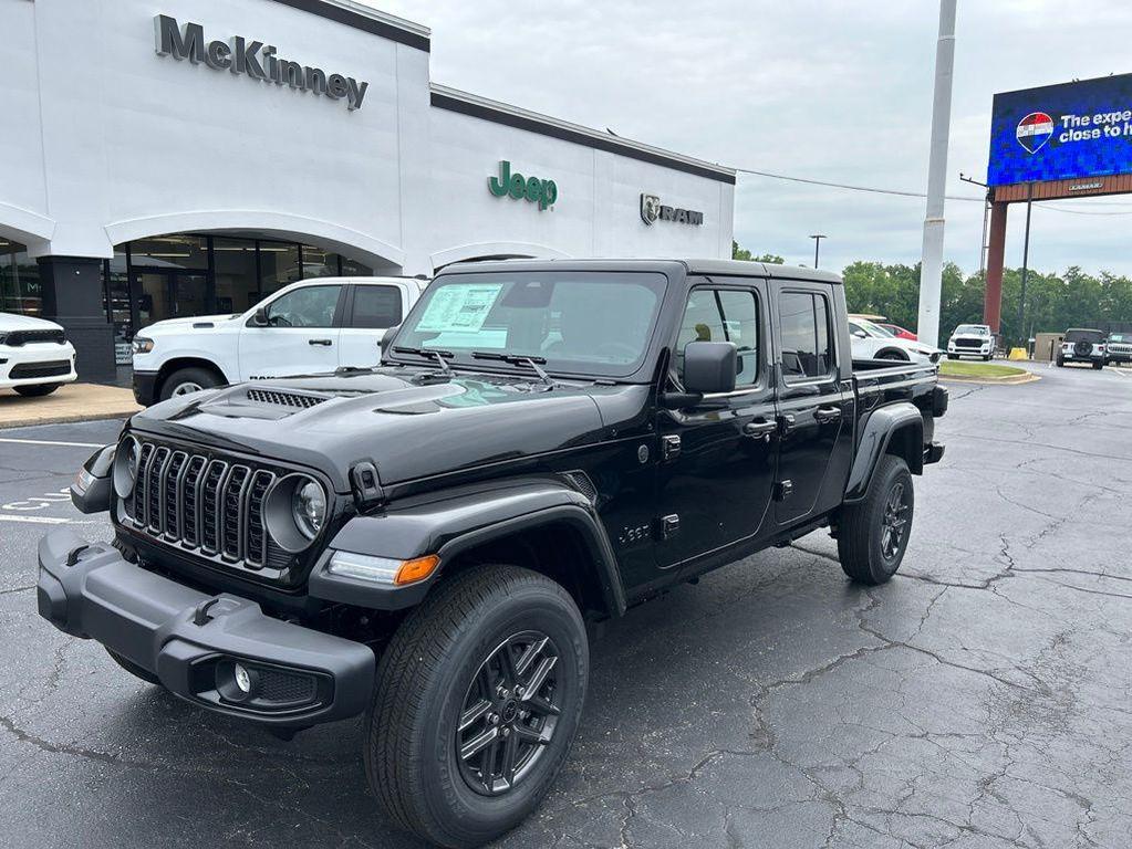 new 2026 Jeep Gladiator car, priced at $44,851
