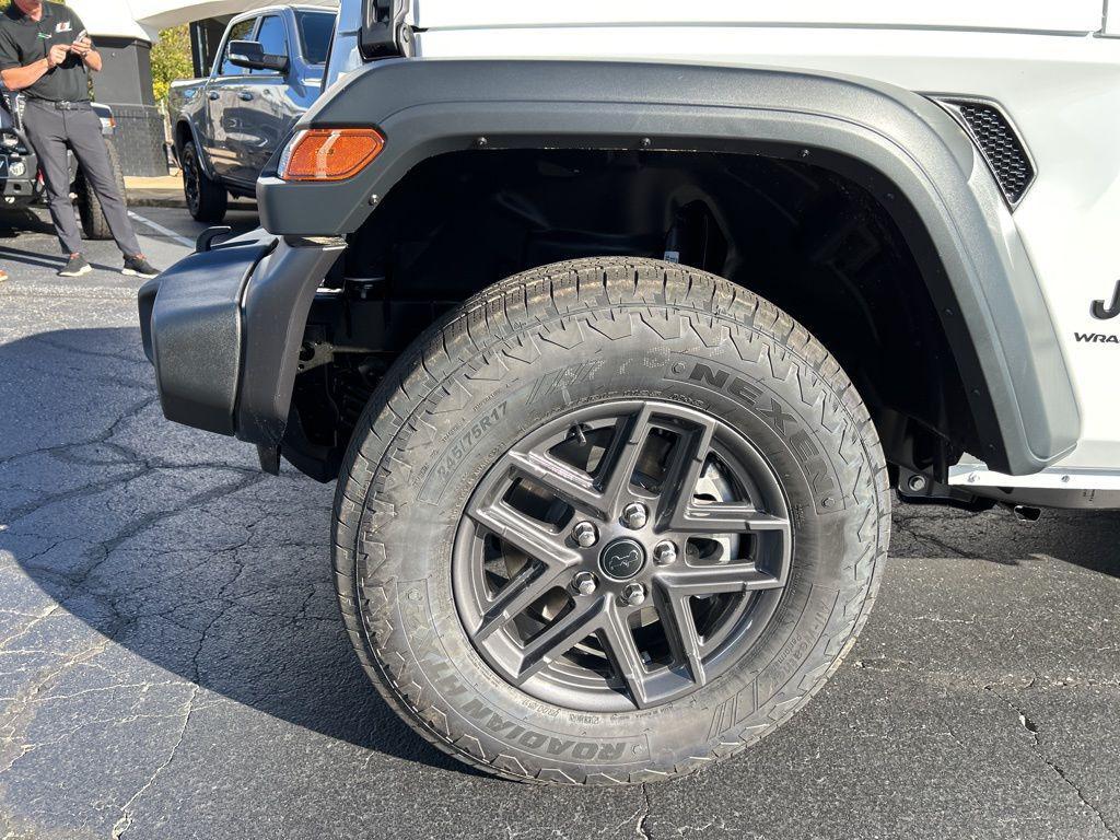 new 2026 Jeep Wrangler car, priced at $38,549