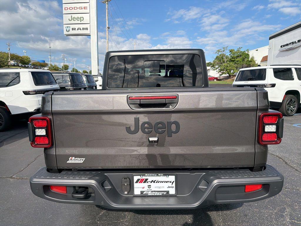 new 2026 Jeep Gladiator car, priced at $44,851