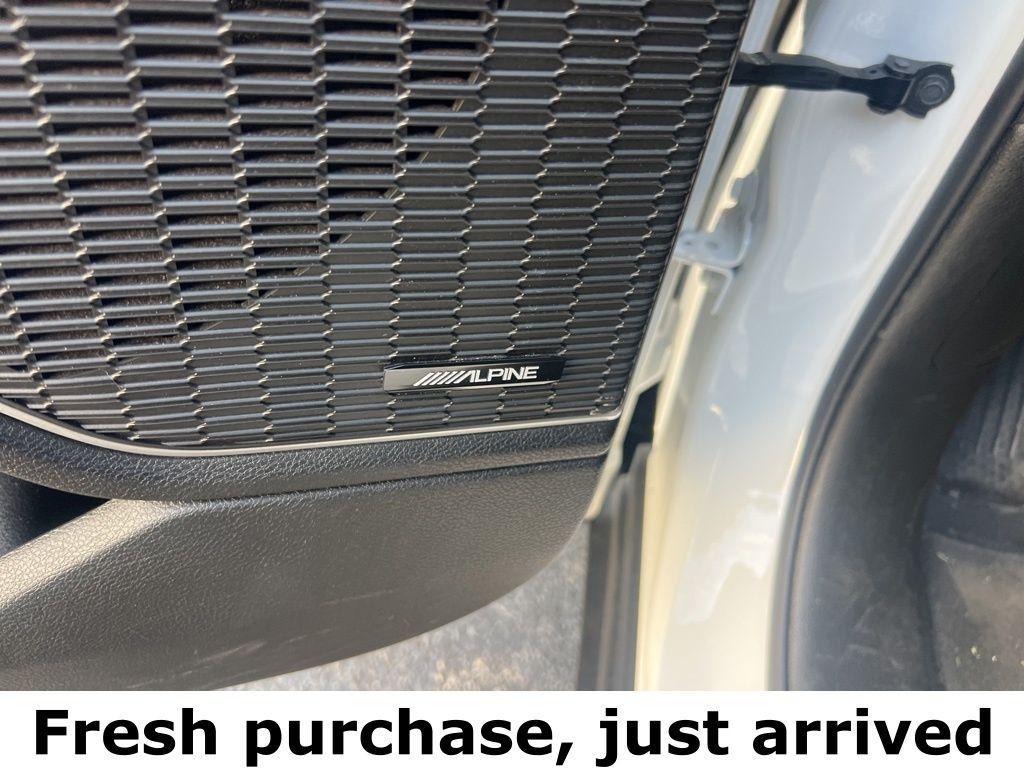 used 2022 Jeep Grand Cherokee car, priced at $32,500