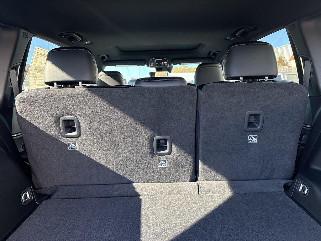 new 2025 Jeep Grand Cherokee car, priced at $38,873