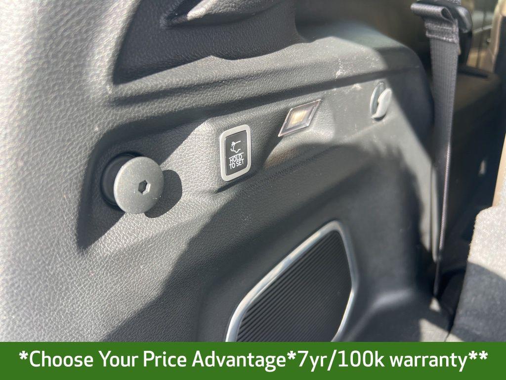 used 2022 Jeep Grand Cherokee L car, priced at $30,800