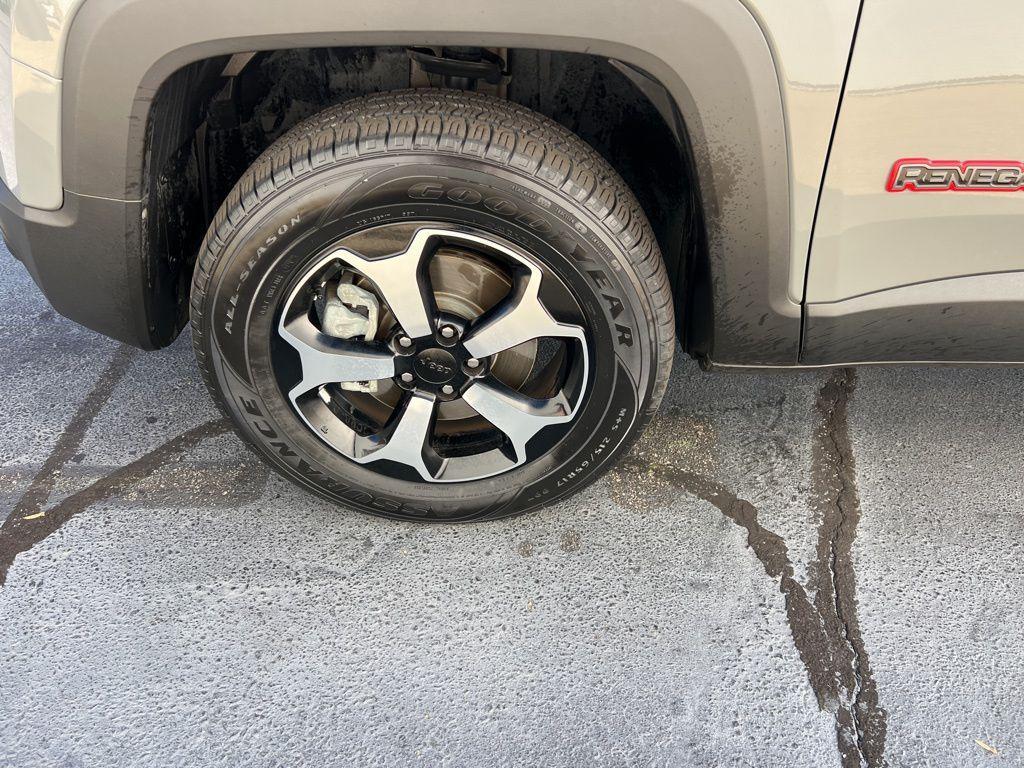 used 2021 Jeep Renegade car, priced at $18,800