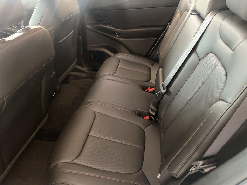 new 2026 Jeep Cherokee car, priced at $41,733