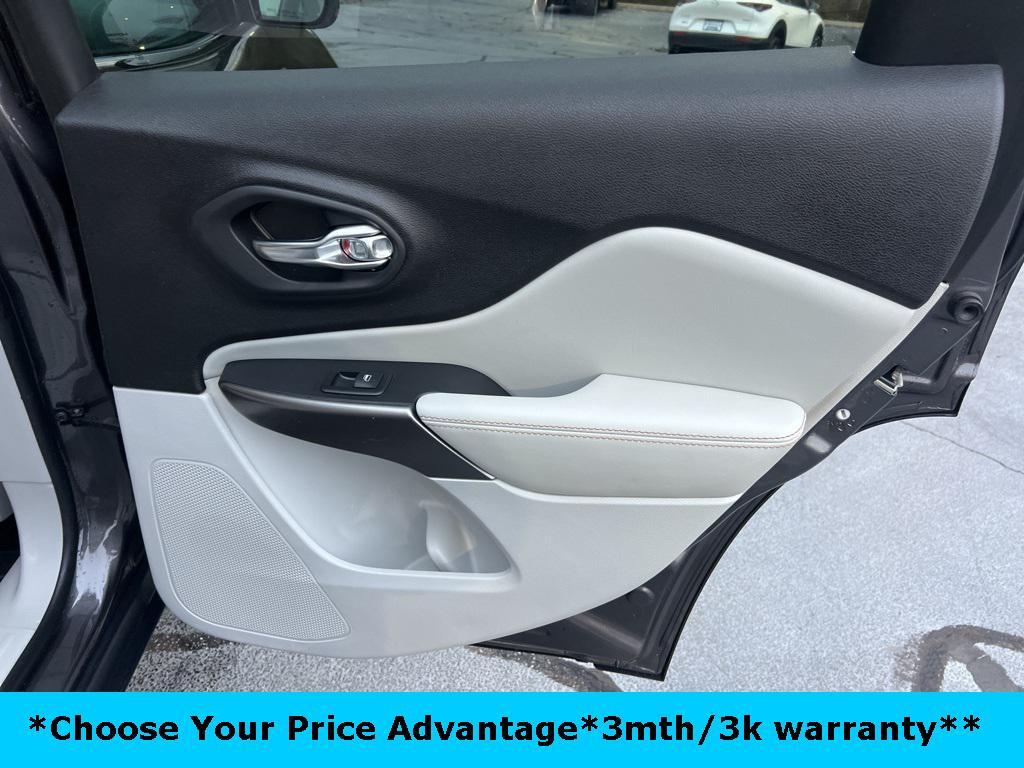 used 2021 Jeep Cherokee car, priced at $17,175