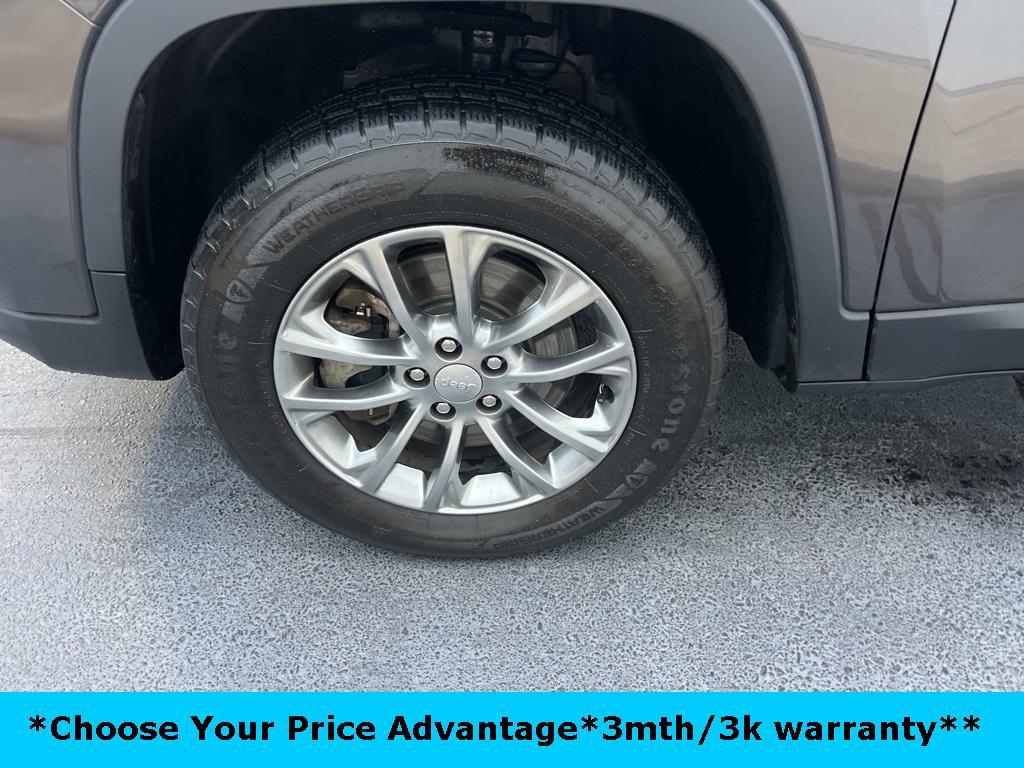 used 2021 Jeep Cherokee car, priced at $17,175