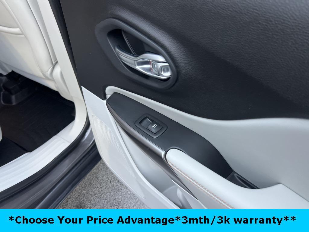 used 2021 Jeep Cherokee car, priced at $17,175