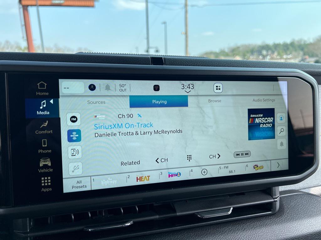 new 2025 Jeep Gladiator car, priced at $36,353