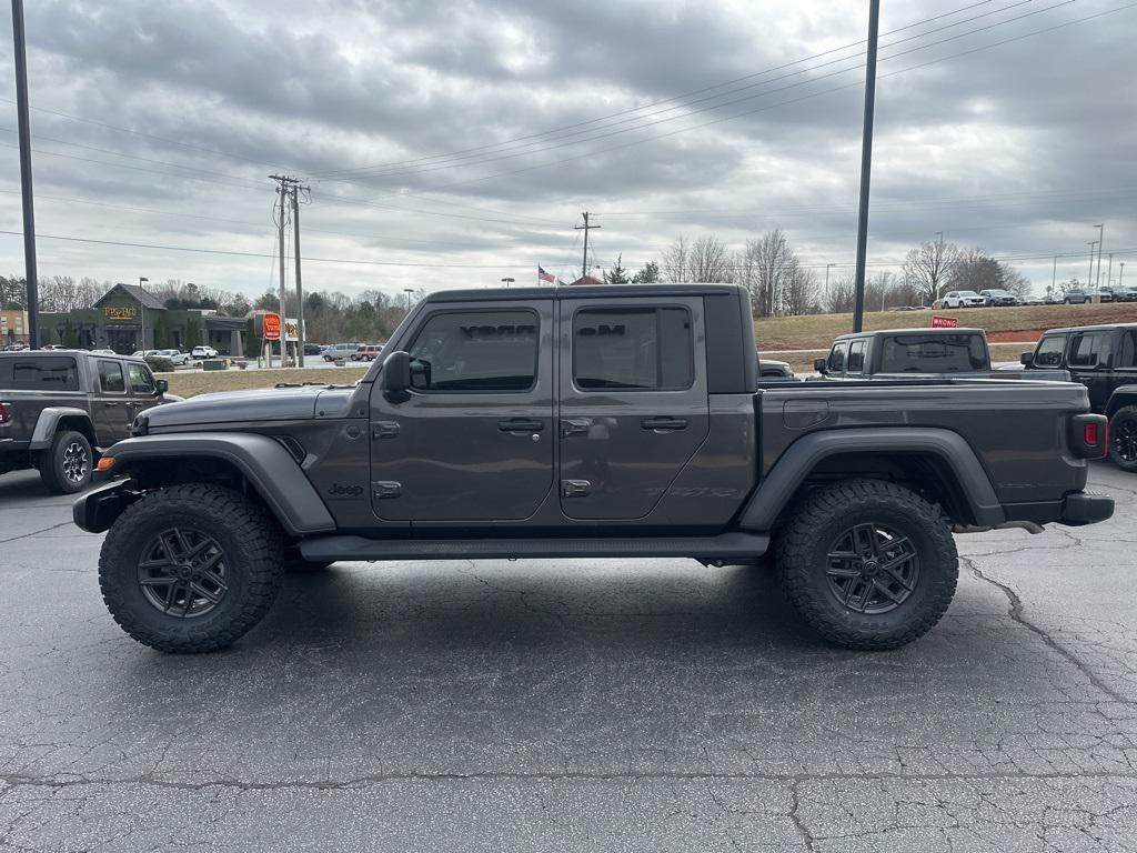 new 2025 Jeep Gladiator car, priced at $36,353