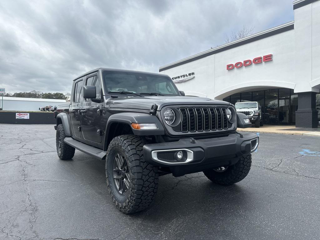 new 2025 Jeep Gladiator car, priced at $36,353