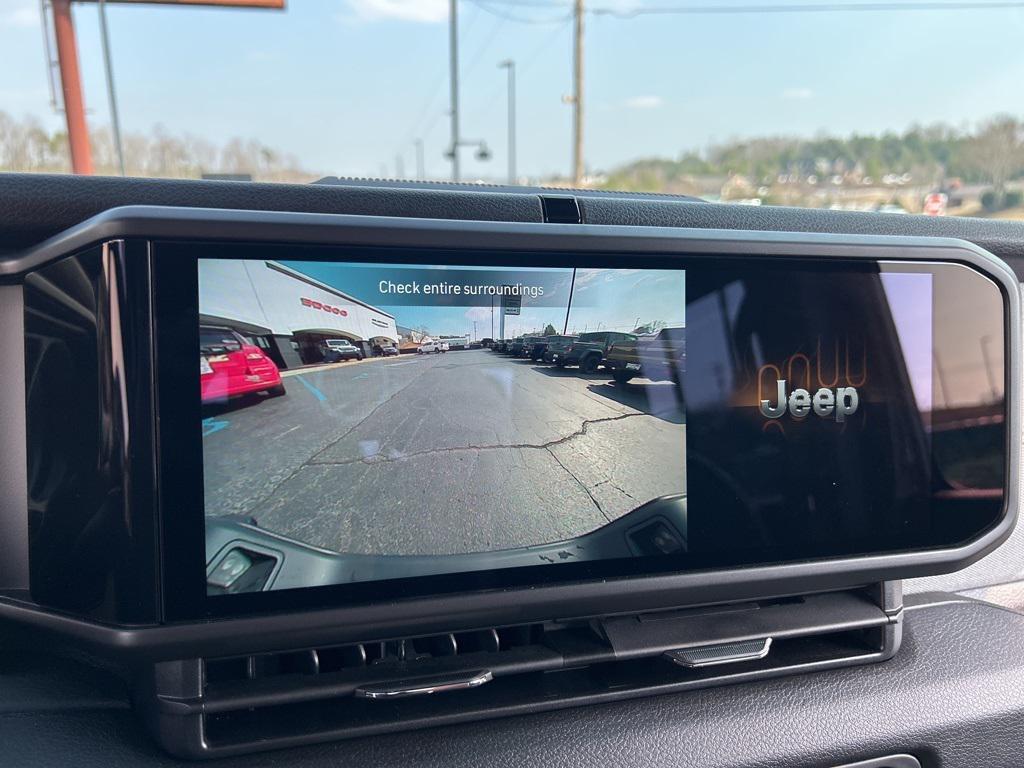 new 2025 Jeep Gladiator car, priced at $36,353