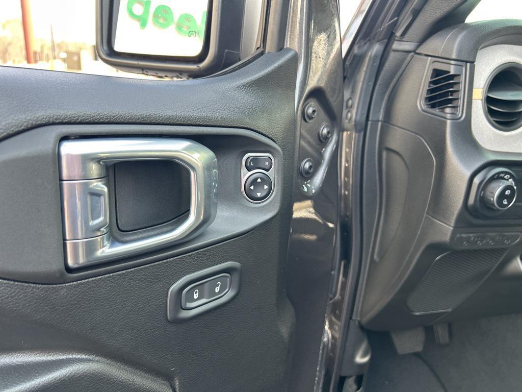 new 2025 Jeep Gladiator car, priced at $36,353